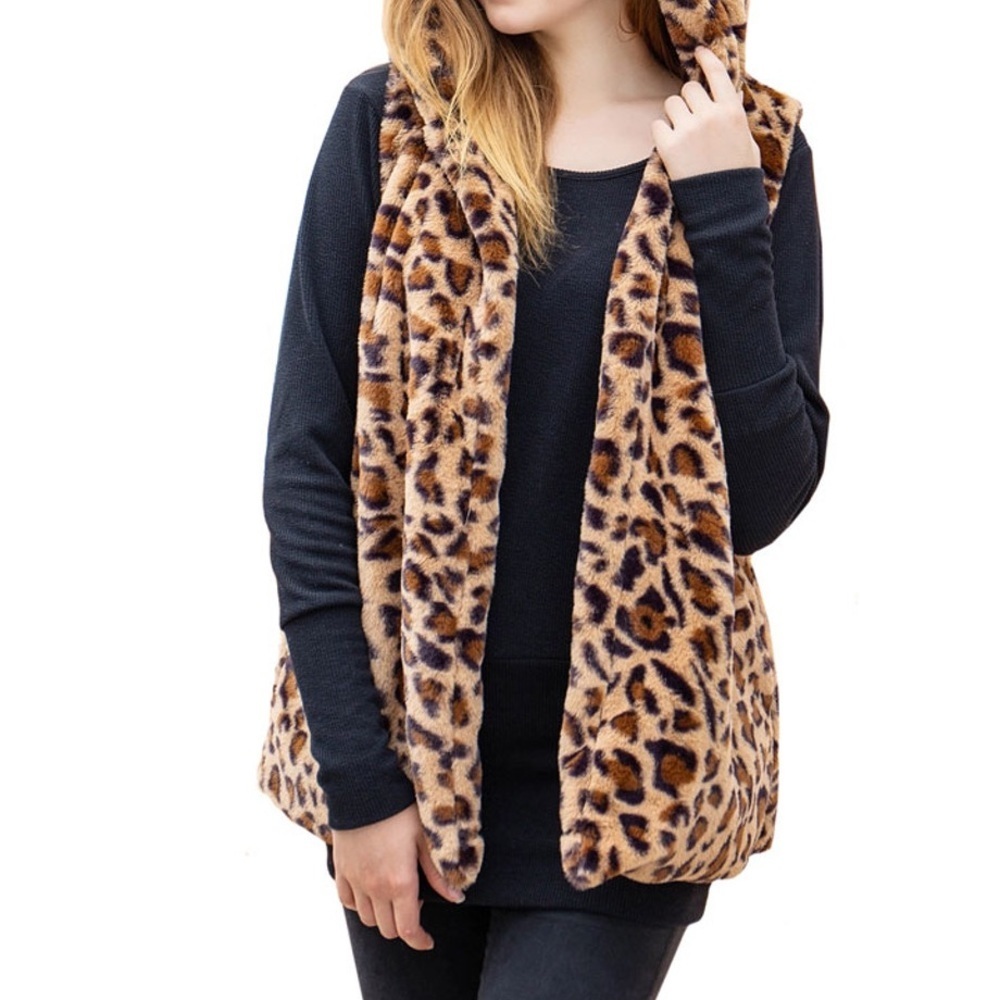 Leopard print women's fuzzy vest with hood
